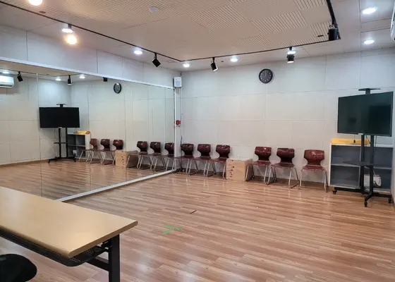 강의실 502호